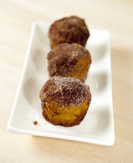 Biscoff-Stuffed Pumpkin Muffin Bites