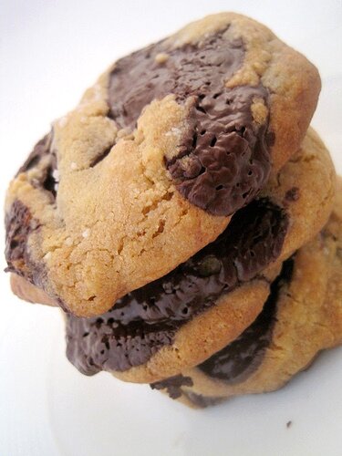 The Ultimate Chocolate Chip Cookies | www.spachethespatula.com