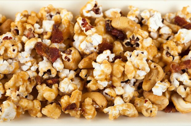 Bacon and Cashew Caramel Corn | www.spachethespatula.com #recipe
