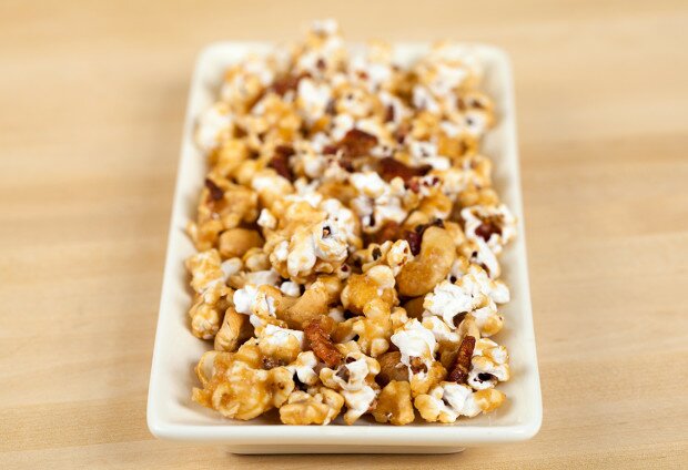 Bacon and Cashew Caramel Corn | www.spachethespatula.com #recipe