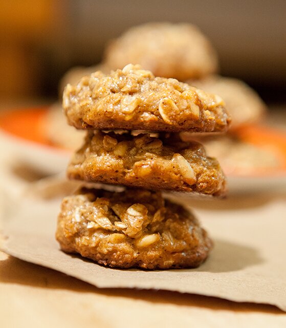 Orange-Tahini Pine Nut Cookies | www.spachethespatula.com #recipe (with #vegan and #gluten-free options!)