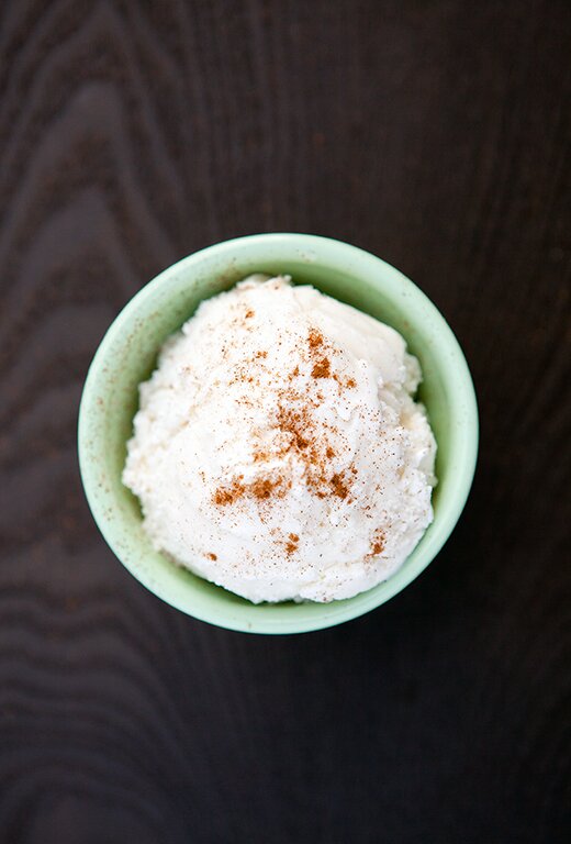 Crema Mexicana Ice Cream | www.spachethespatula.com #recipe