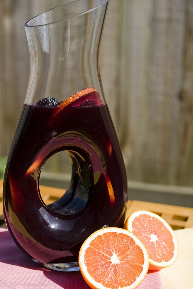 Red Wine Sangria | www.spachethespatula.com #recipe