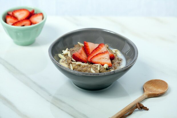 Spiced Banana Steel-Cut Oats | www.spachethespatula.com #recipe