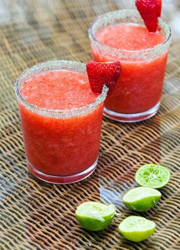 Strawberry Key Lime Margaritas | www.spachethespatula.com #recipe