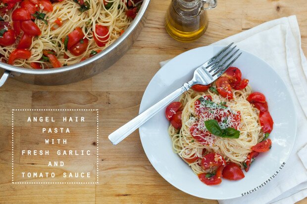 Angel Hair Pasta with Fresh Garlic Tomato Sauce | www.spachethespatula.com #recipe