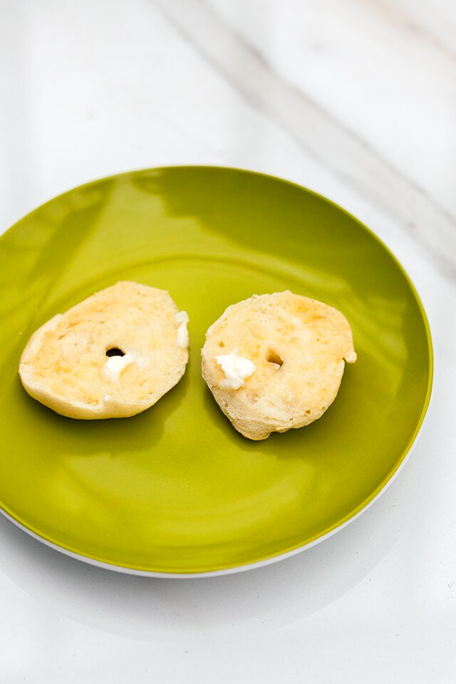 Homemade Bagel Bites | www.spachethespatula.com #recipe