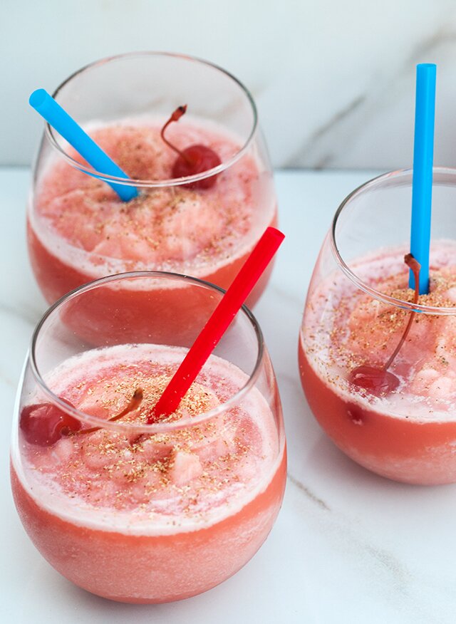 The Famous Sint Maarten Guavaberry Colada | www.spachethespatula.com #recipe