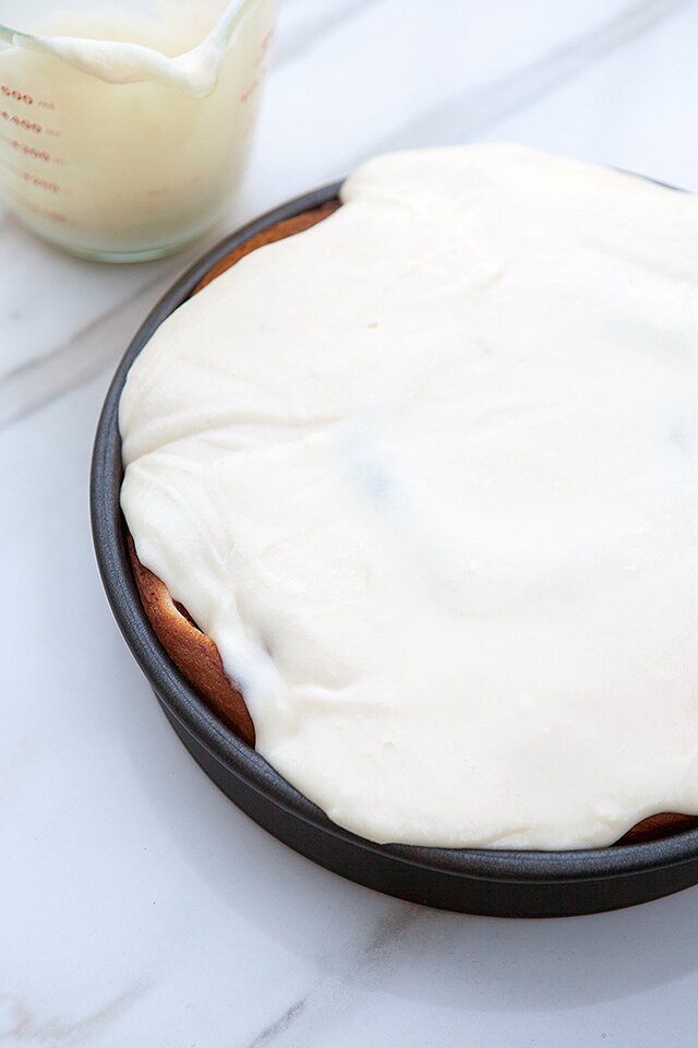 Dark Chocolate-Raspberry Sweet Rolls with Cream Cheese Icing | www.spachethespatula.com #recipe