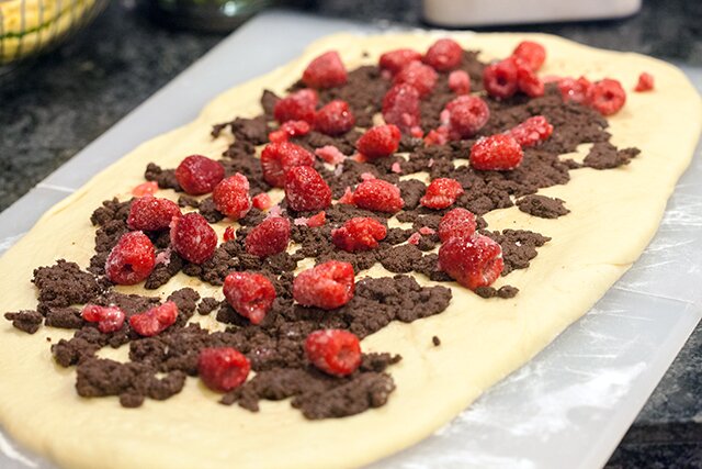 Dark Chocolate-Raspberry Sweet Rolls with Cream Cheese Icing | www.spachethespatula.com #recipe