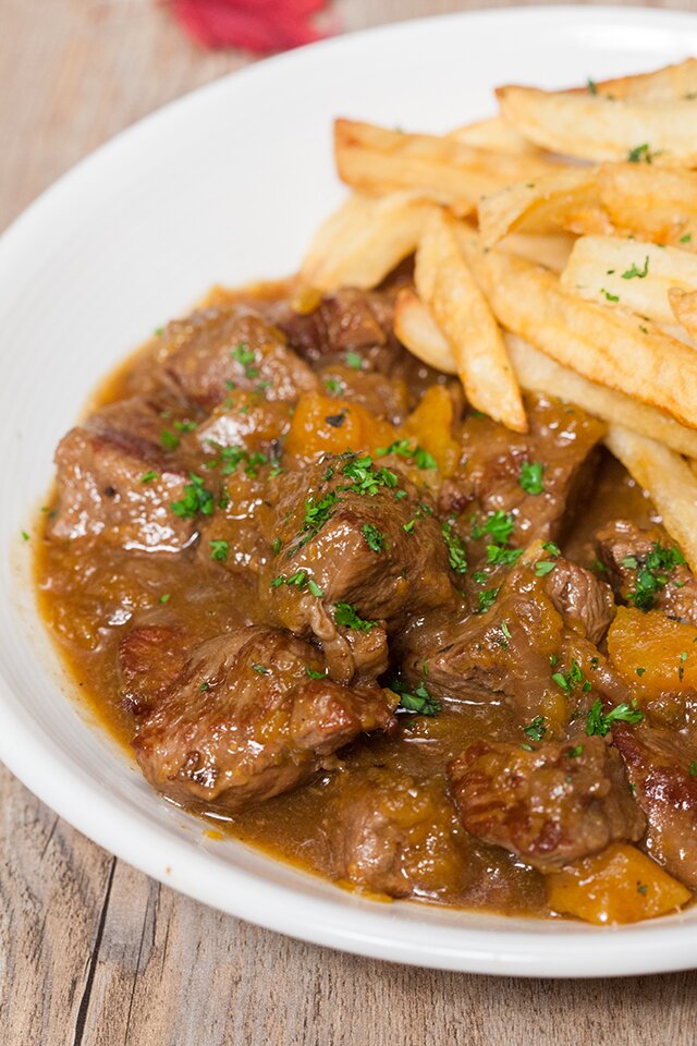 Pumpkin Beer Beef Stew with Herbed Fries | www.spachethespatula.com #recipe