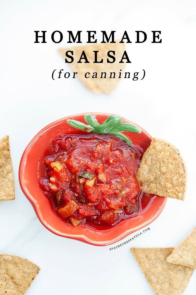 This is the best homemade salsa I've had, and it's super easy, and perfect for canning! | www.spachethespatula.com #recipe