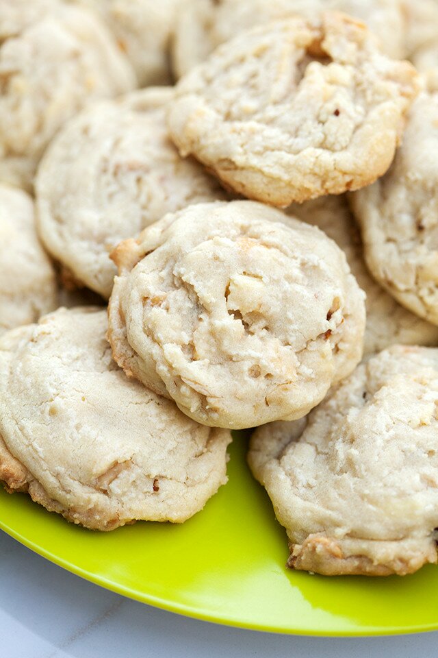 Super chewy cookies full of roasted mixed nuts and white chocolate | www.spachethespatula.com #recipe