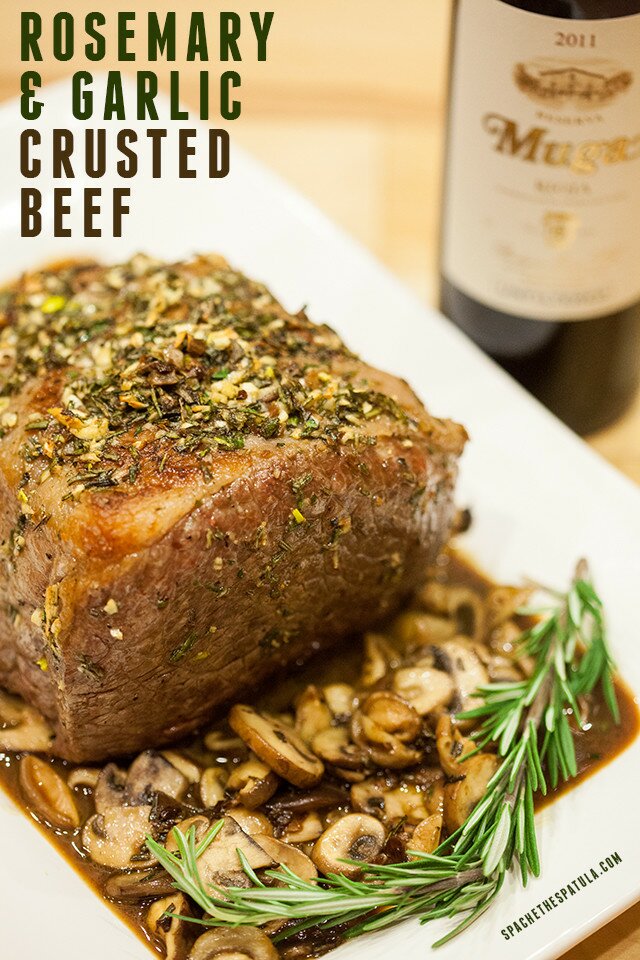 Wow your dinner guests with this aromatic rosemary and garlic roast that is so simple to make, and complete with a beautiful presentation paired with Rioja Reserva wines | www.spachethespatula.com #recipe