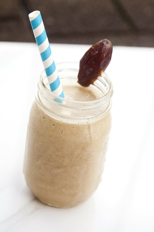 These smoothies are crazy easy to throw together, and include one of my favorite flavor combos---nutty almond butter and sticky-sweet dates | www.spachethespatula.com #vegan #recipe