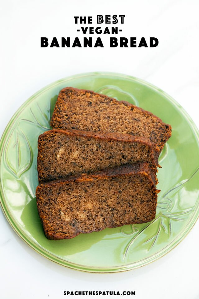 This is the most delicious, and moistest banana bread I have ever tried---AND its vegan! | www.spachethespatula.com #recipe