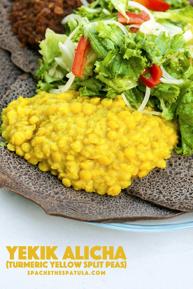 A milder, but amazingly flavorful Ethiopian stew that is heavenly scooped up with Ethiopian Injera bread! | www.spachethespatula.com #recipe #vegan