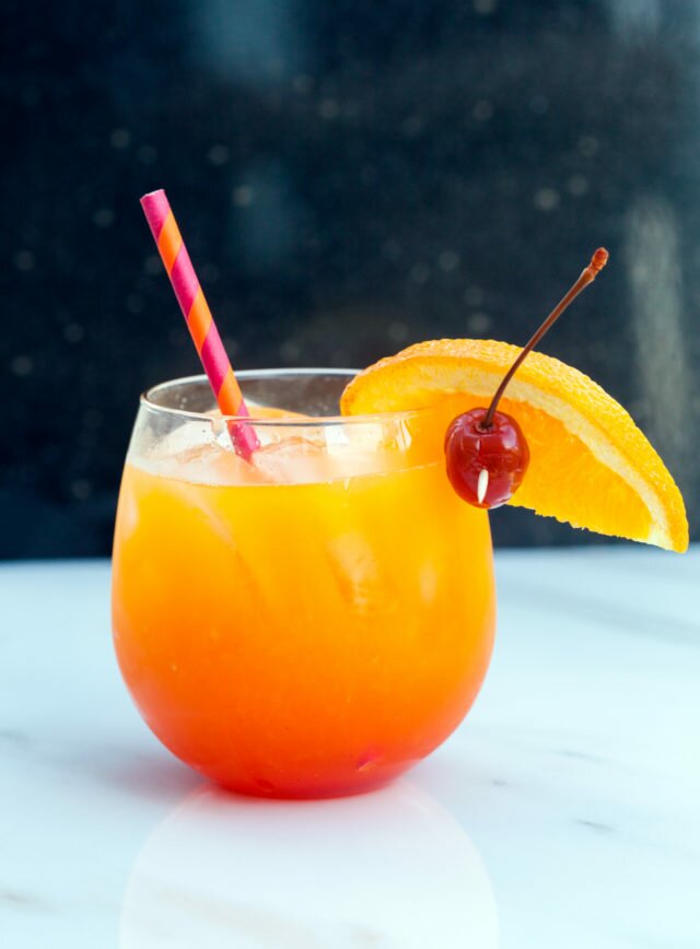 A tiny twist on this tequila brunch cocktail gives it a creamsicle flavor! | www.spachethespatula.com #recipe